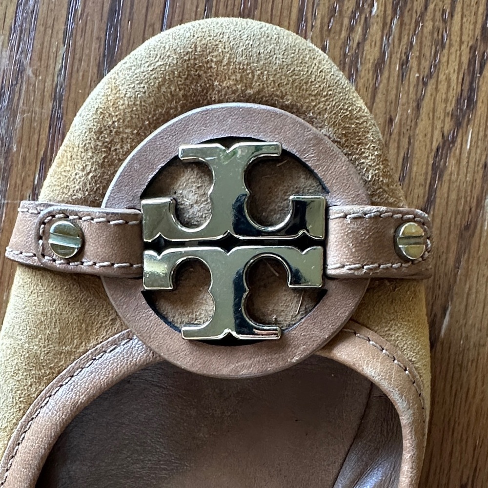 Tory Burch Tan Flats with Gold Accents - Picture 2 of 5